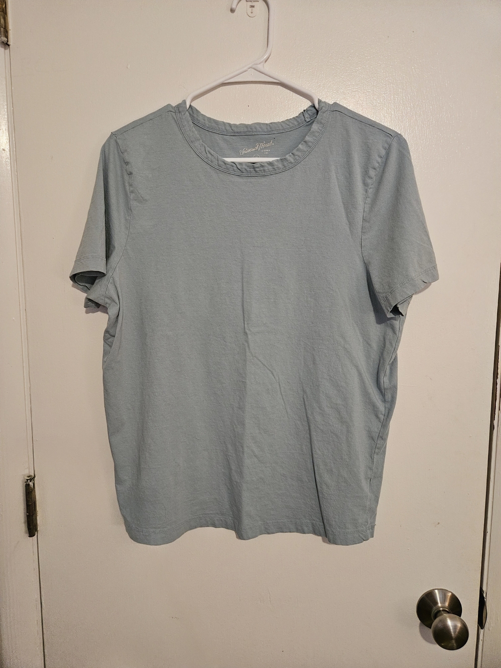 Universal Thread Men's Pale Blue Crew Neck Tee